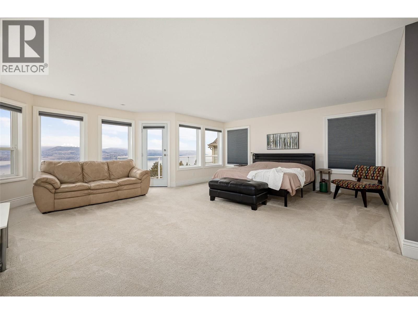 374 Quilchena Drive