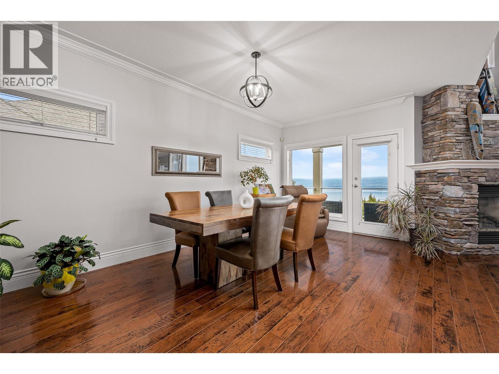 374 Quilchena Drive