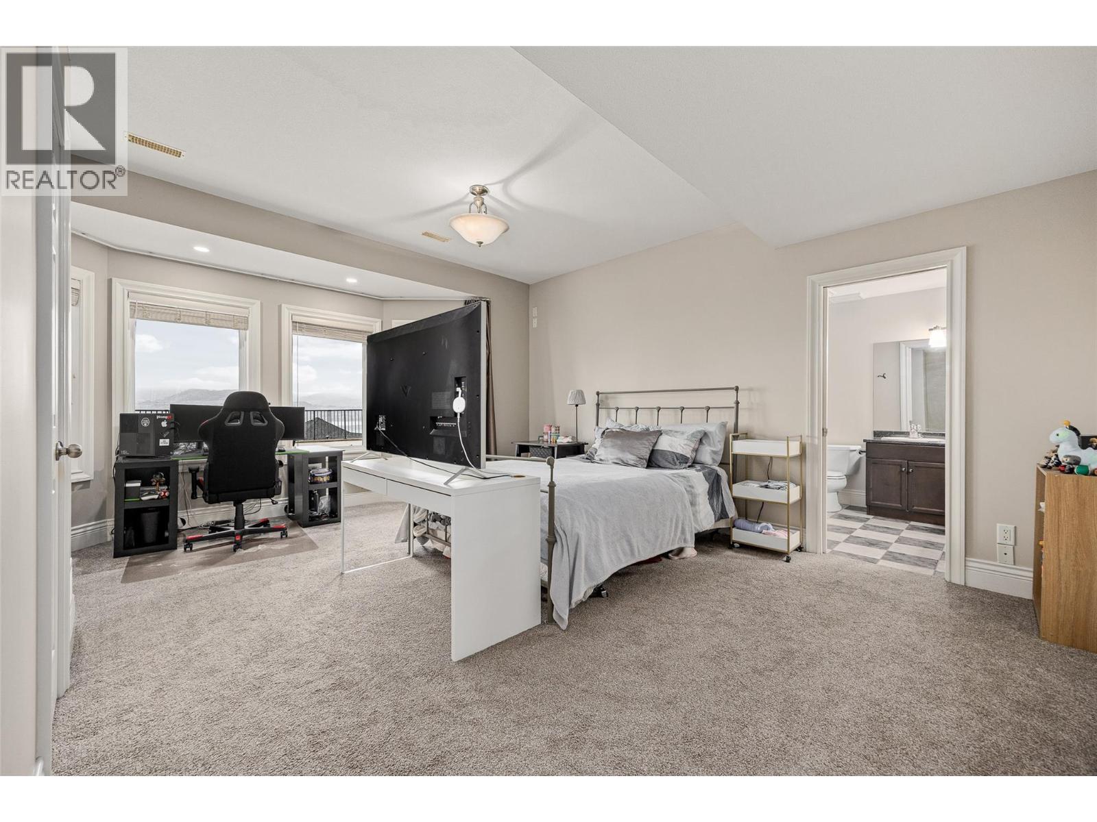 374 Quilchena Drive