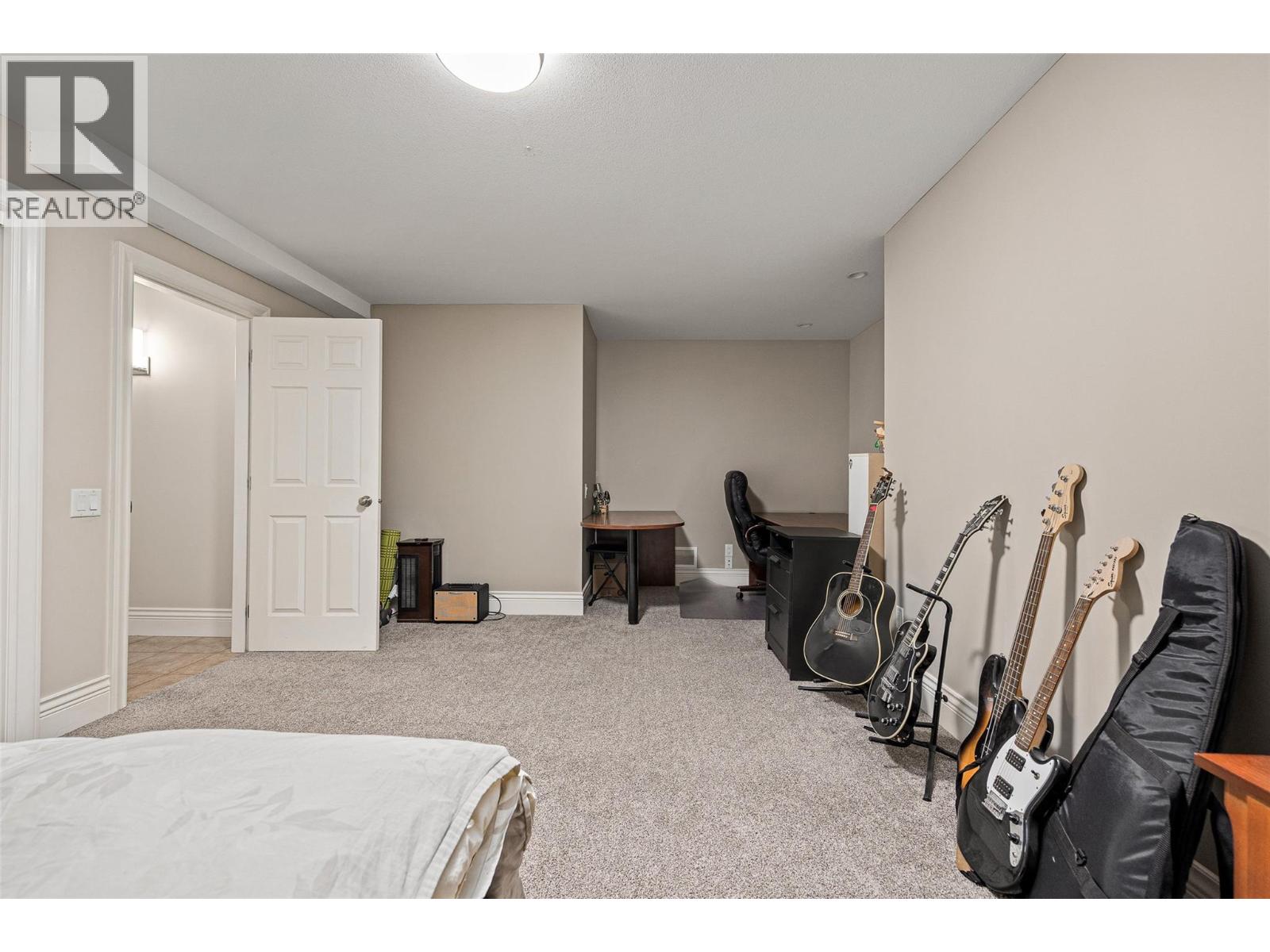374 Quilchena Drive