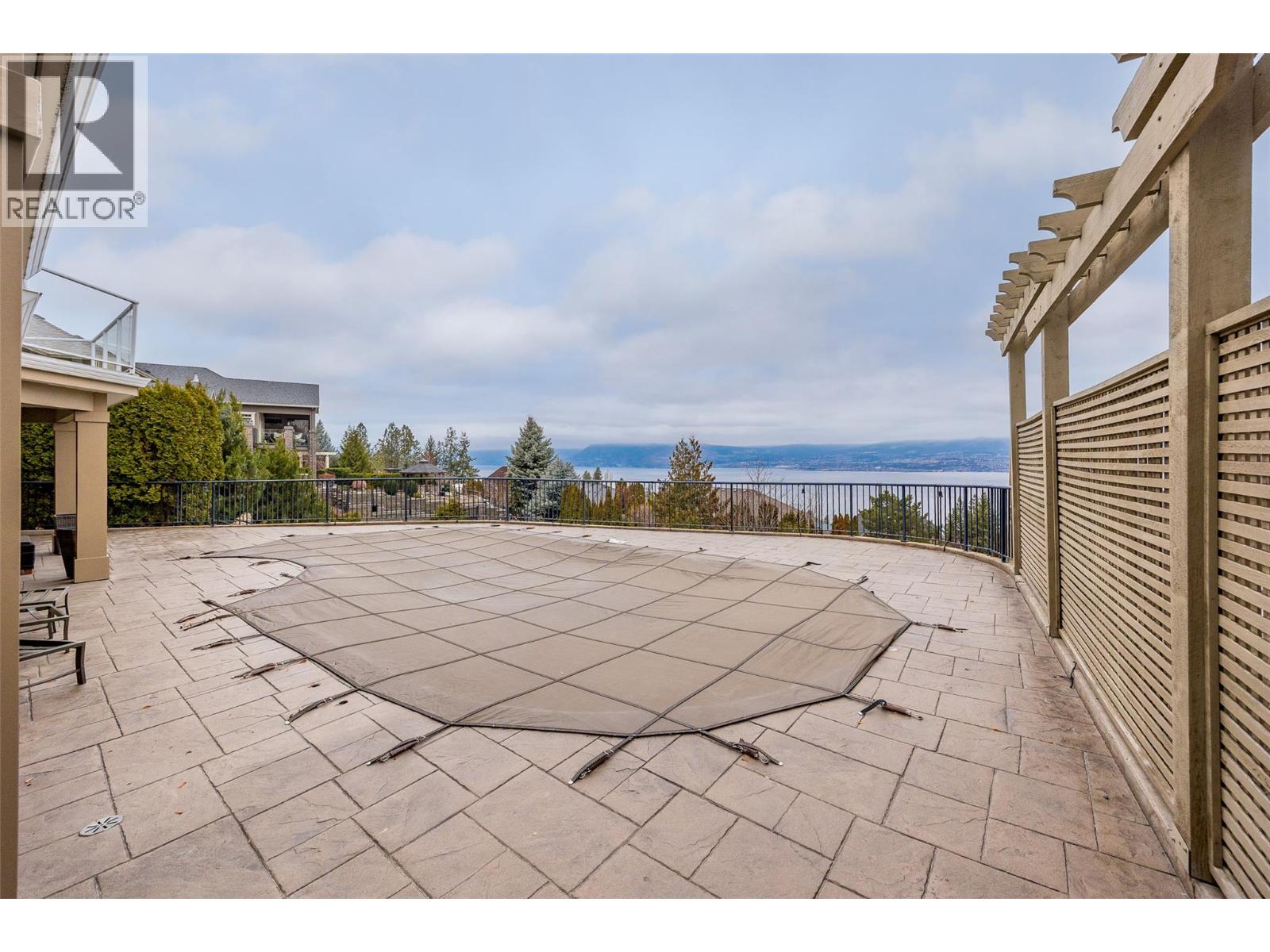 374 Quilchena Drive