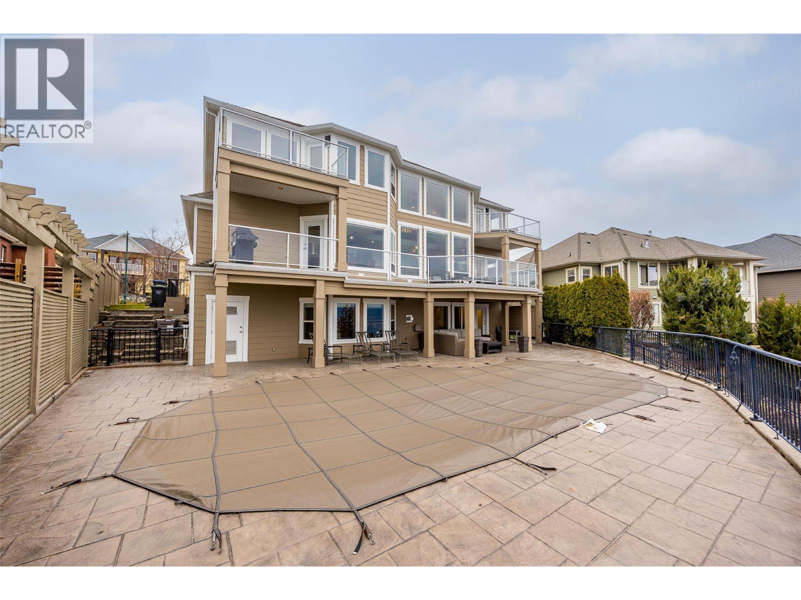374 Quilchena Drive