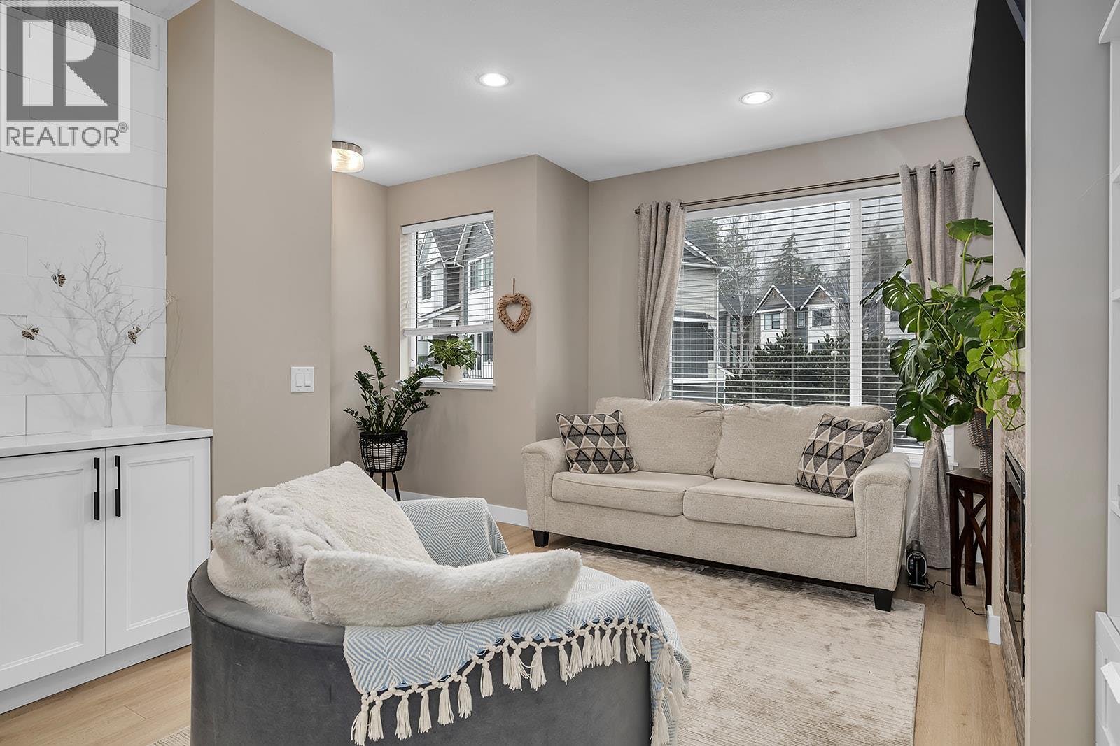2490 Tuscany Drive Unit# 24