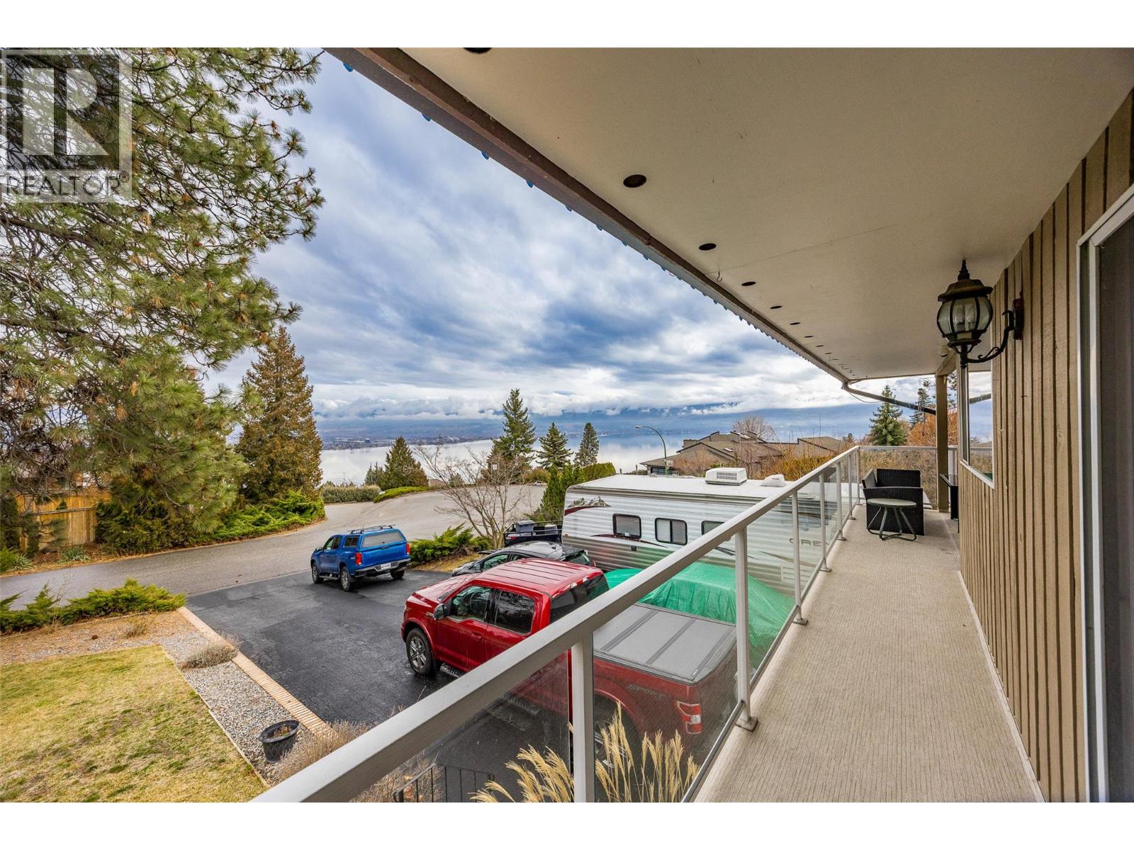 2152 Alexander Place