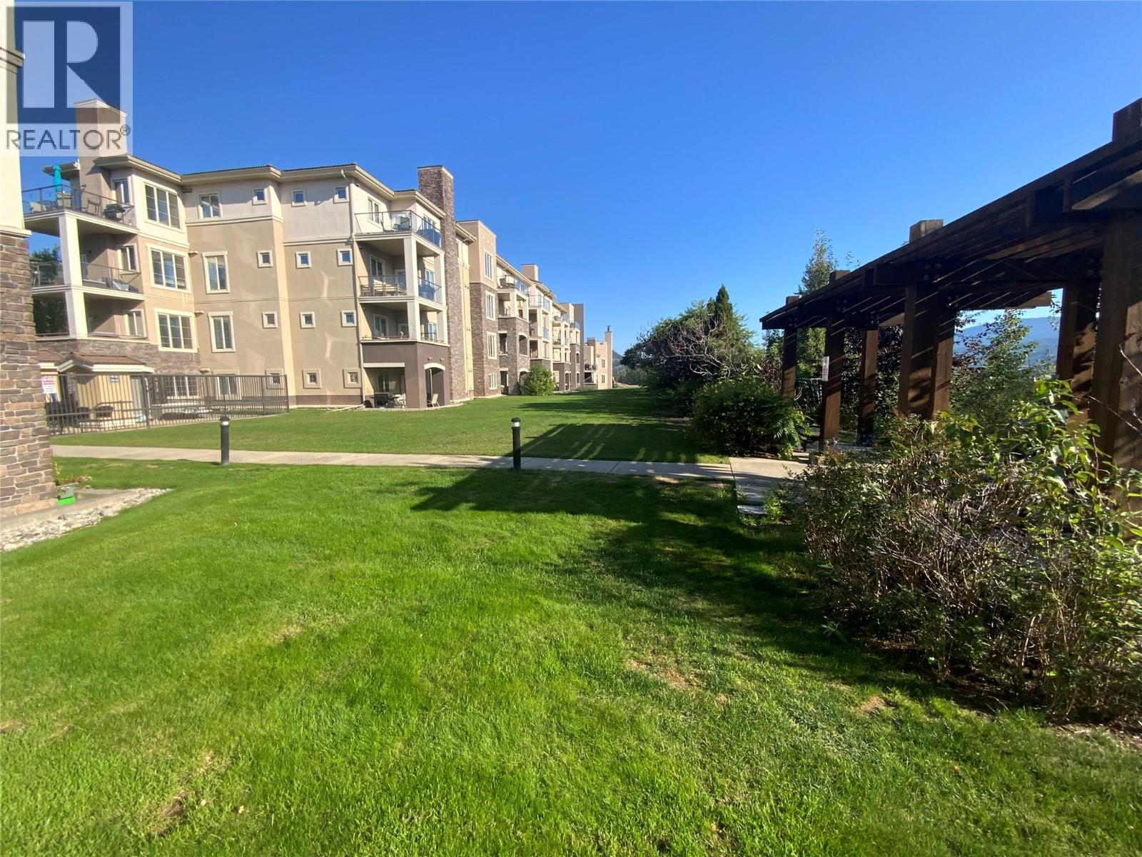 1873 Country Club Road Unit# 2222