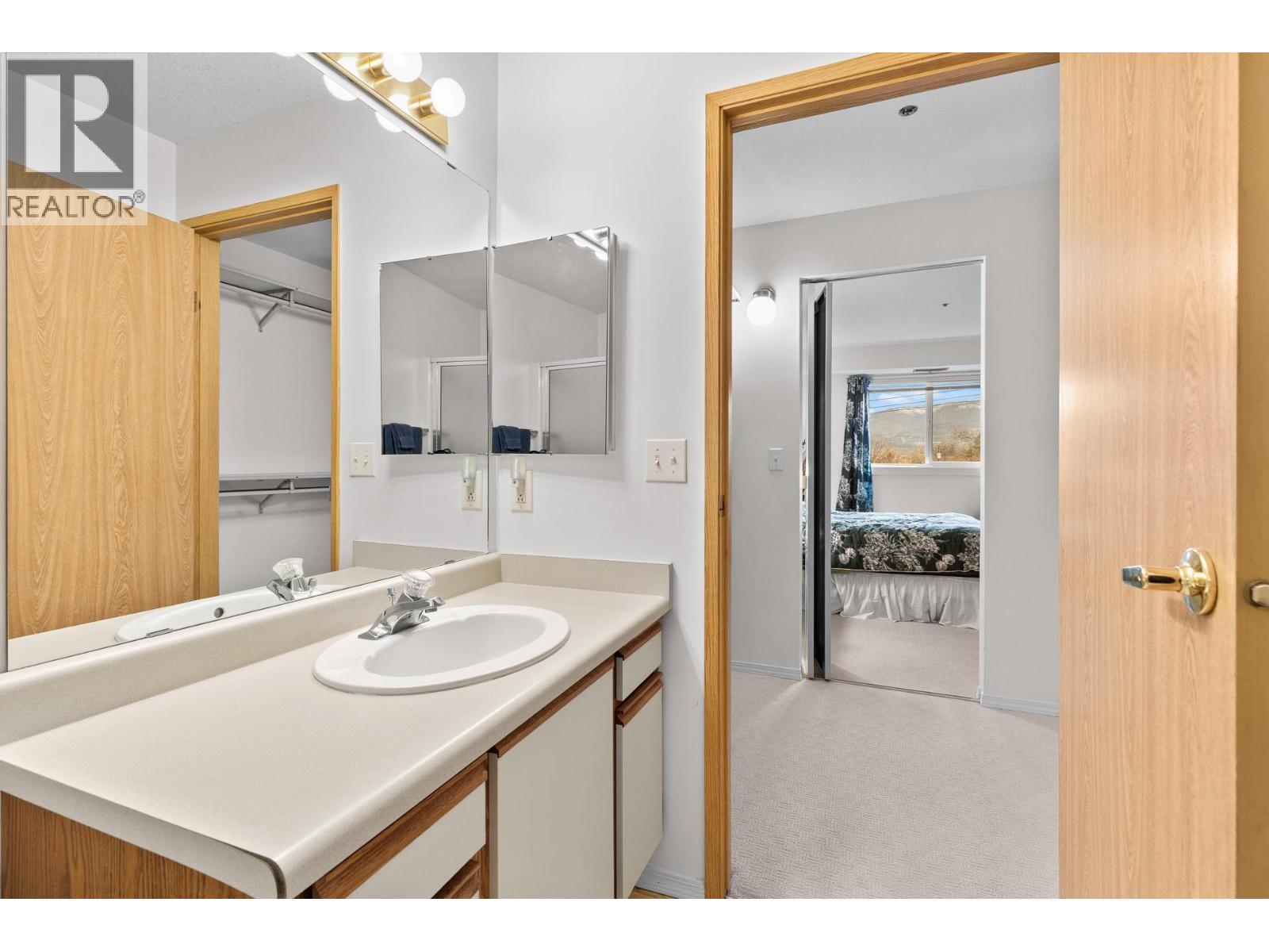 1045 Sutherland Avenue Unit# 214