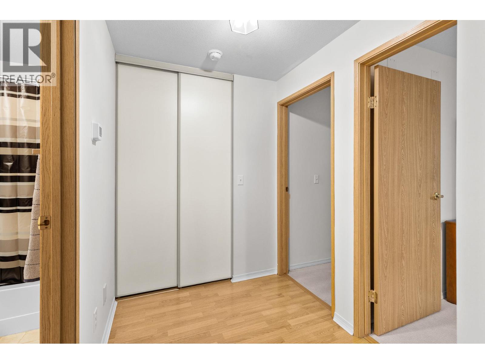 1045 Sutherland Avenue Unit# 214