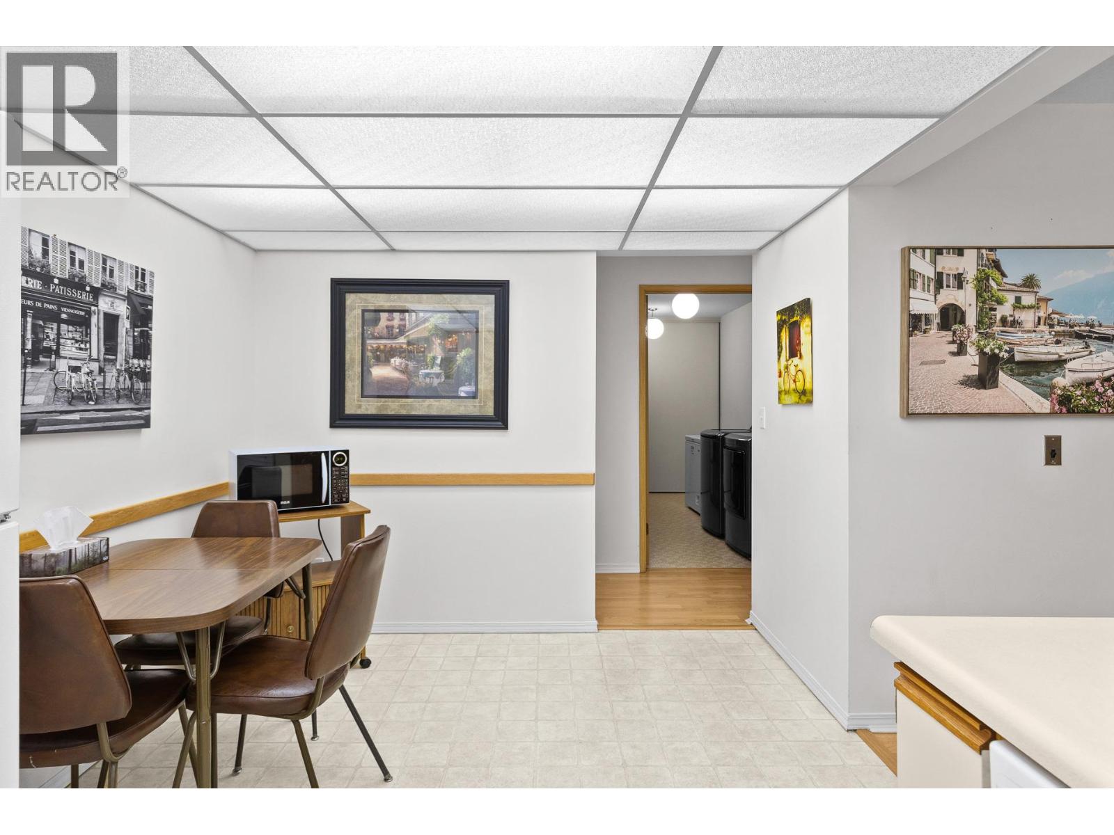 1045 Sutherland Avenue Unit# 214