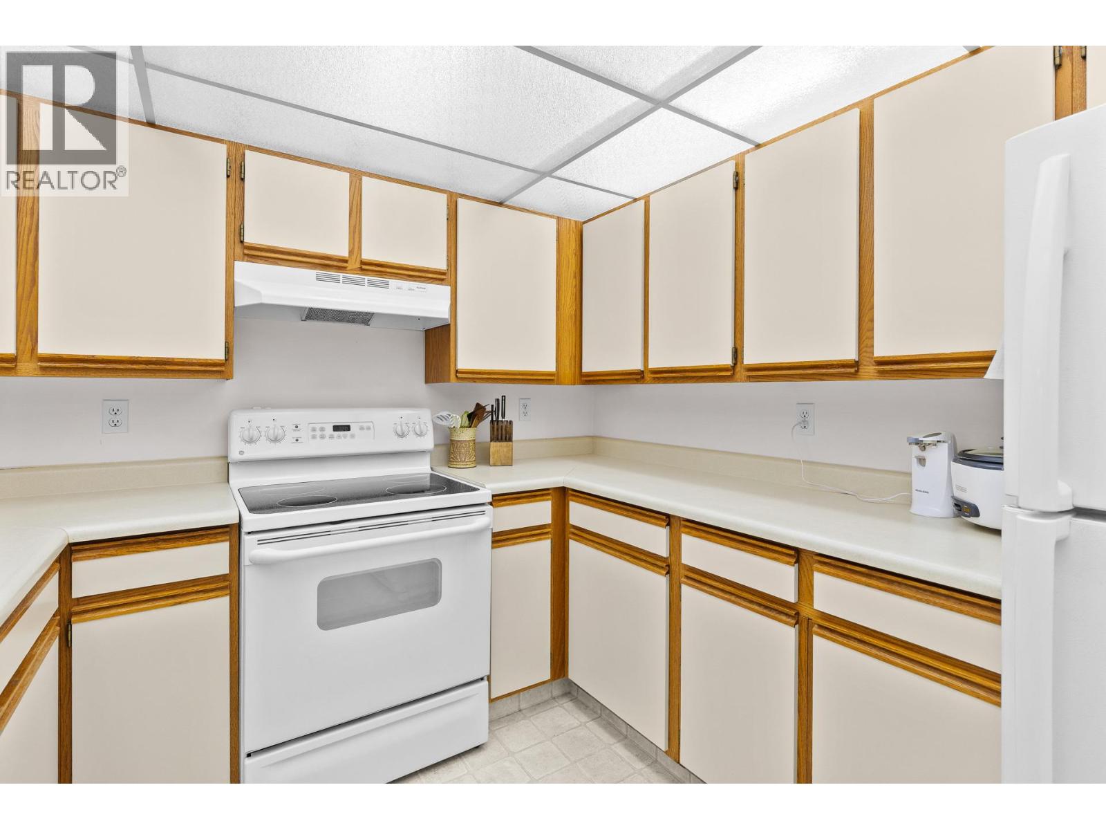 1045 Sutherland Avenue Unit# 214