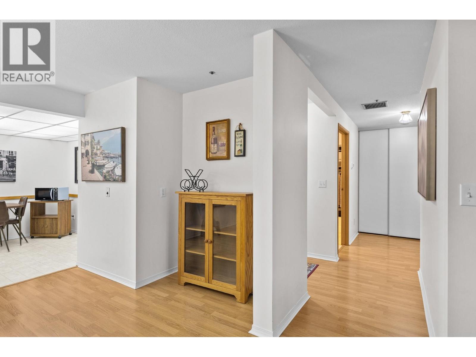 1045 Sutherland Avenue Unit# 214