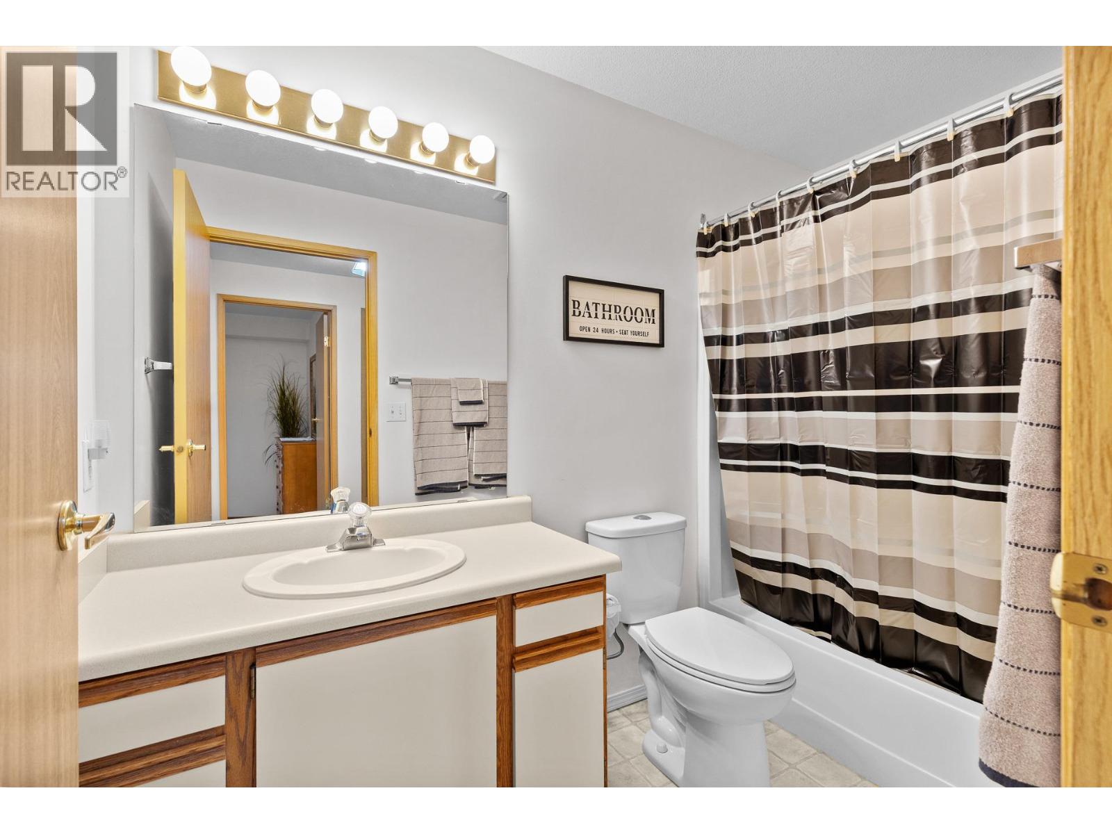 1045 Sutherland Avenue Unit# 214