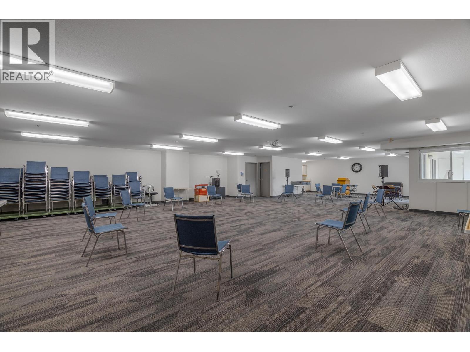 1045 Sutherland Avenue Unit# 214