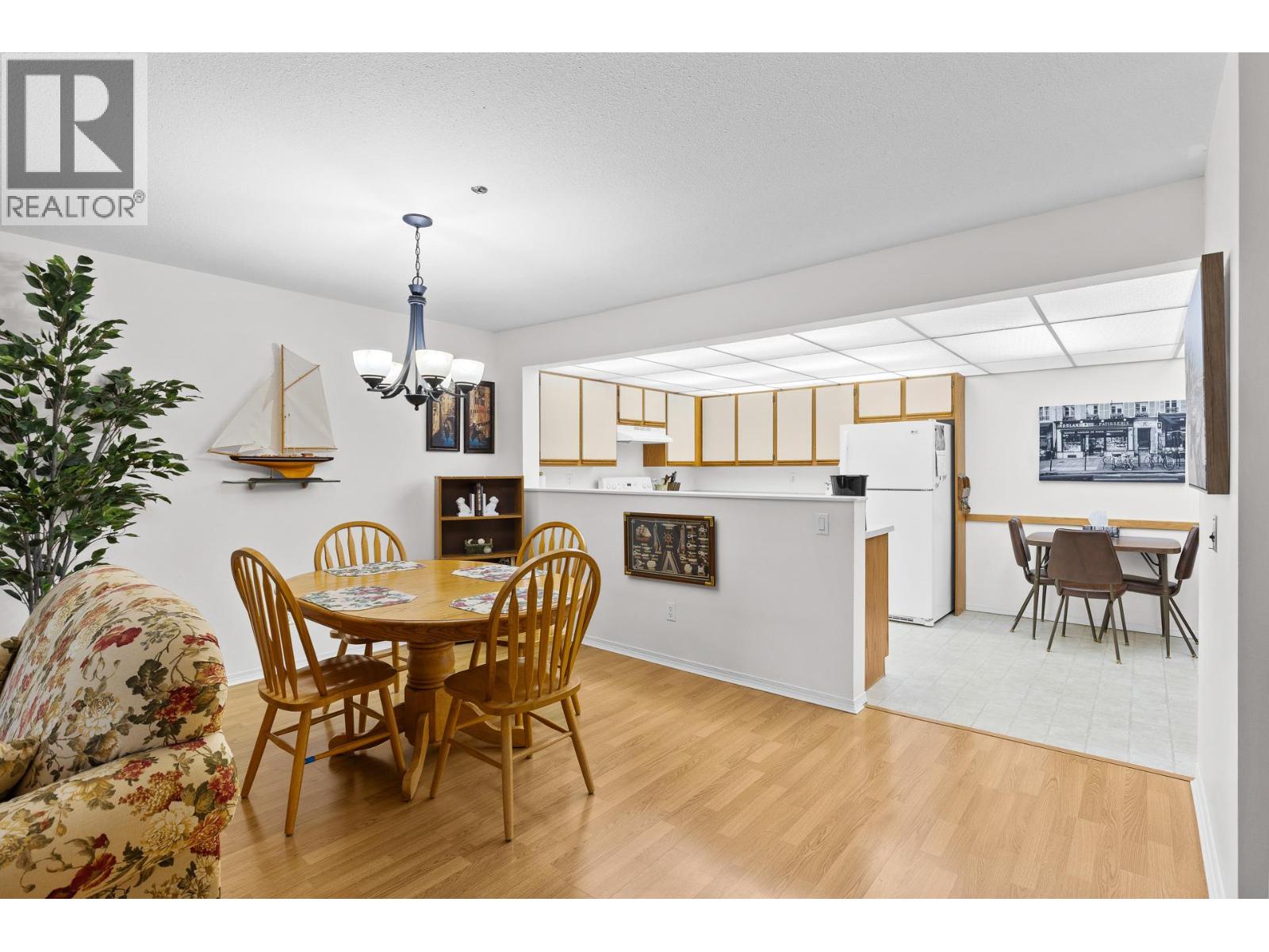 1045 Sutherland Avenue Unit# 214