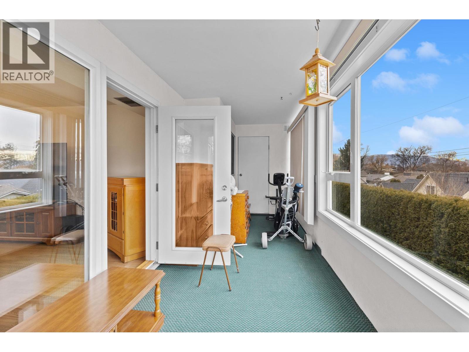 1045 Sutherland Avenue Unit# 214