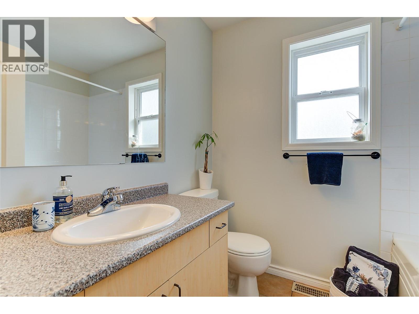 371 Valley Road Unit# 1-3