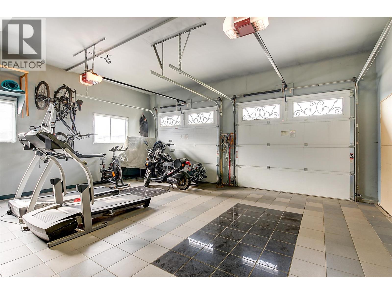 371 Valley Road Unit# 1-3