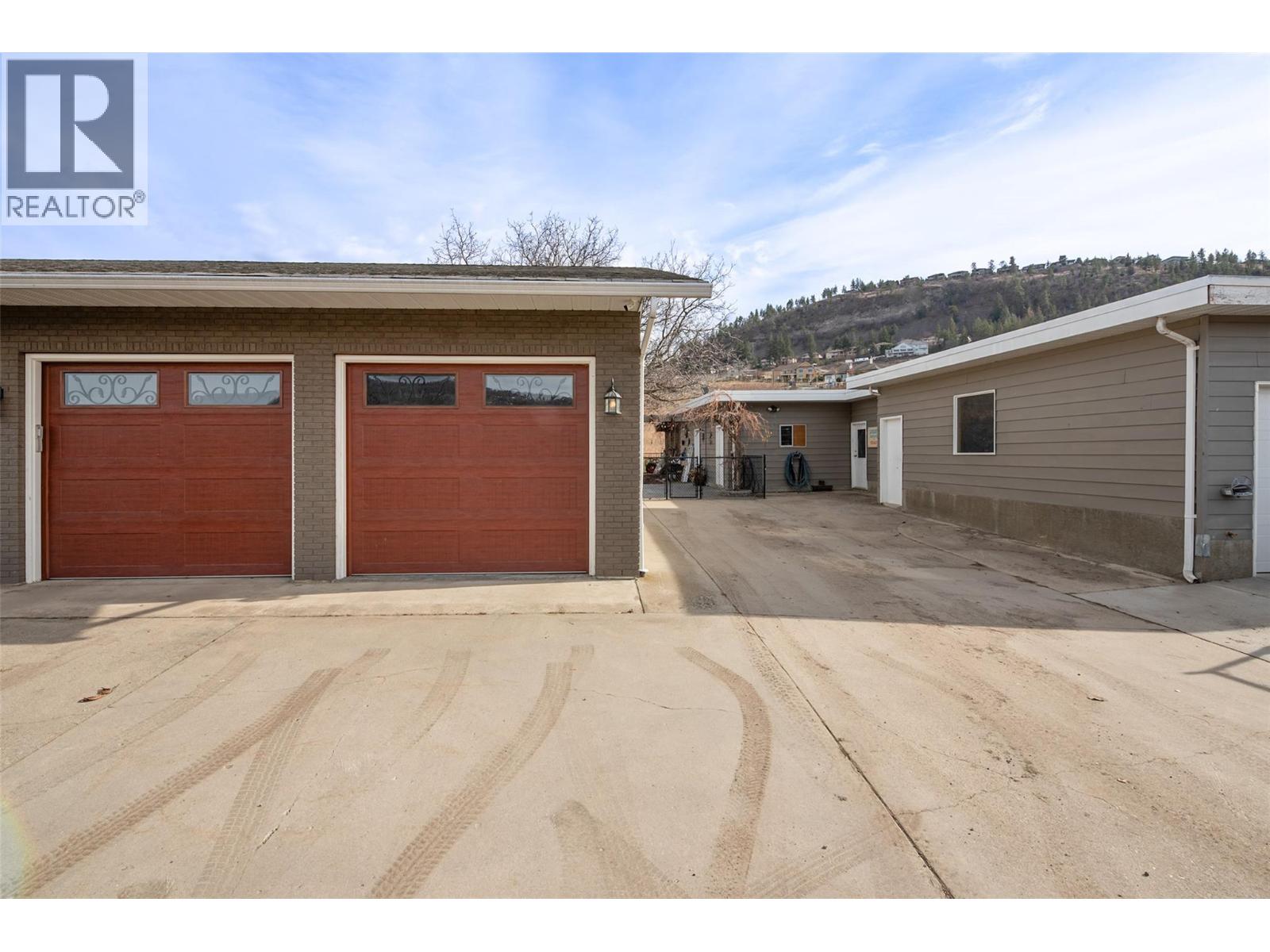 371 Valley Road Unit# 1-3