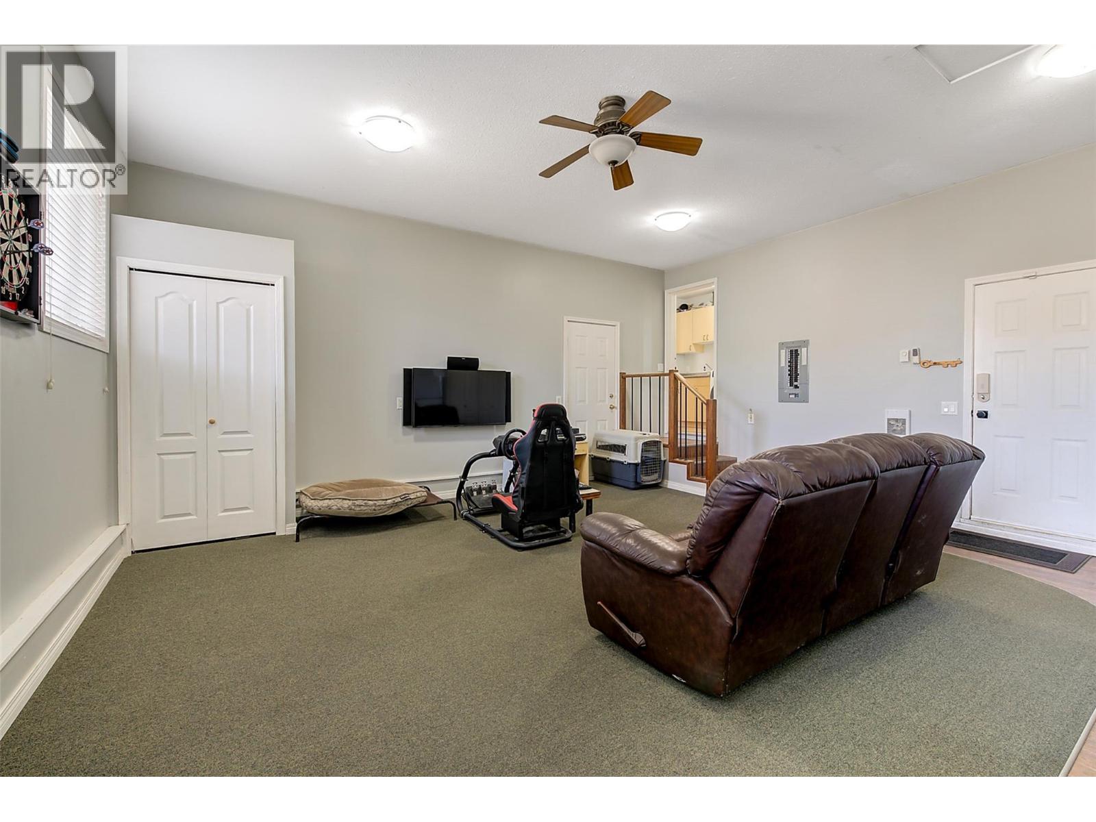 371 Valley Road Unit# 1-3