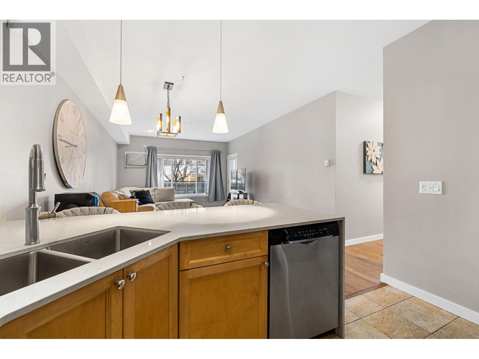 2120 Shannon Ridge Drive Unit# 105