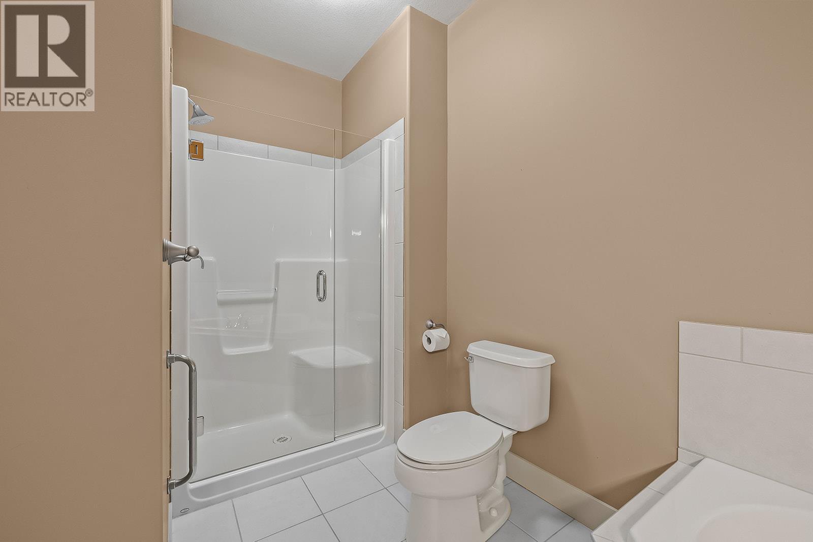 2450 Selkirk Drive Unit# 3