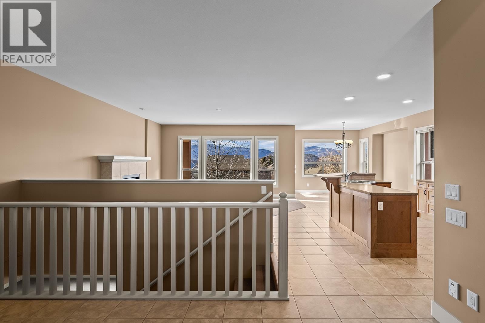 2450 Selkirk Drive Unit# 3