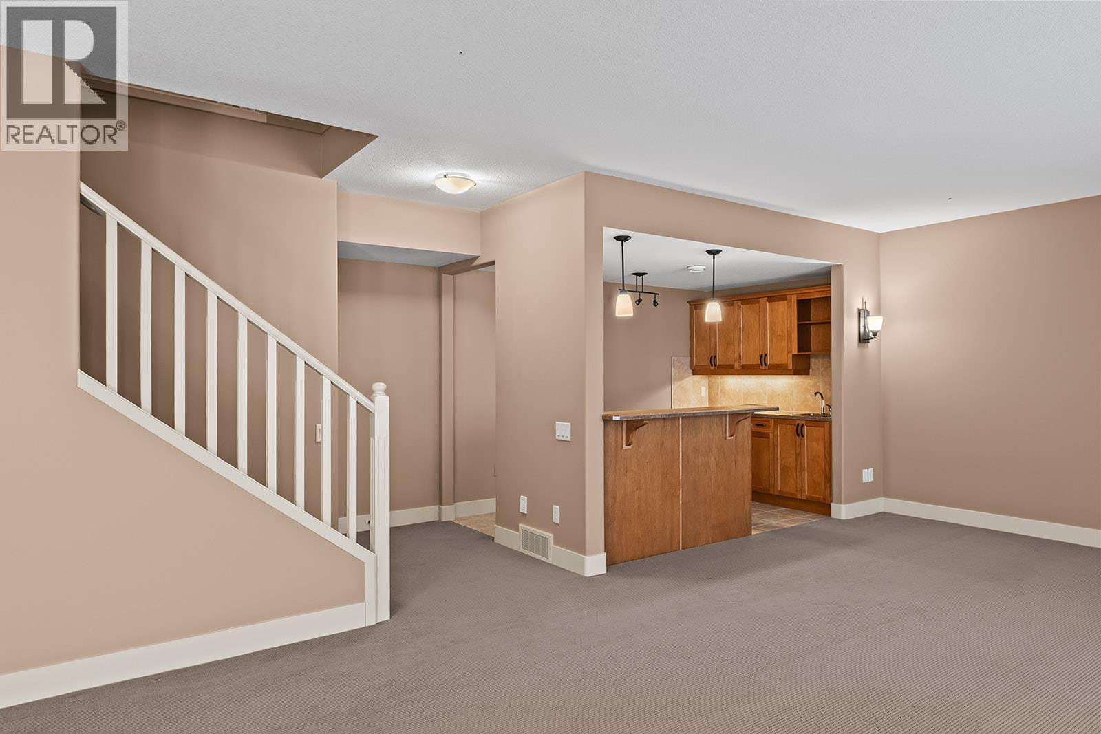 2450 Selkirk Drive Unit# 3