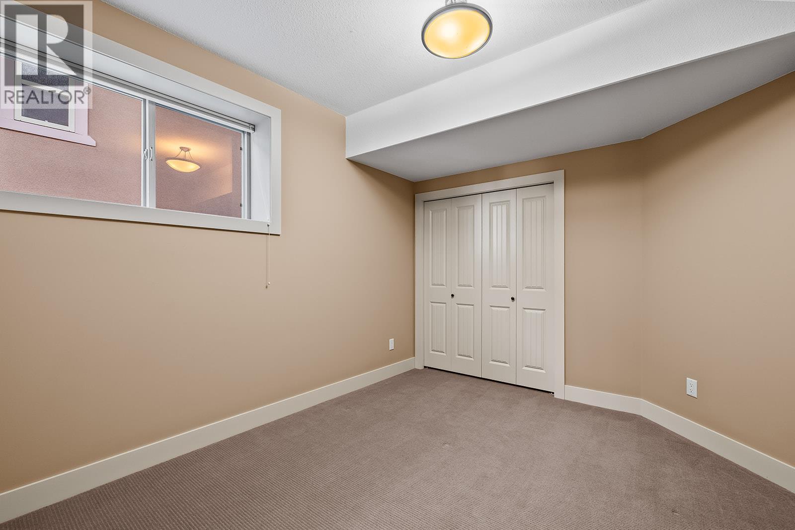 2450 Selkirk Drive Unit# 3