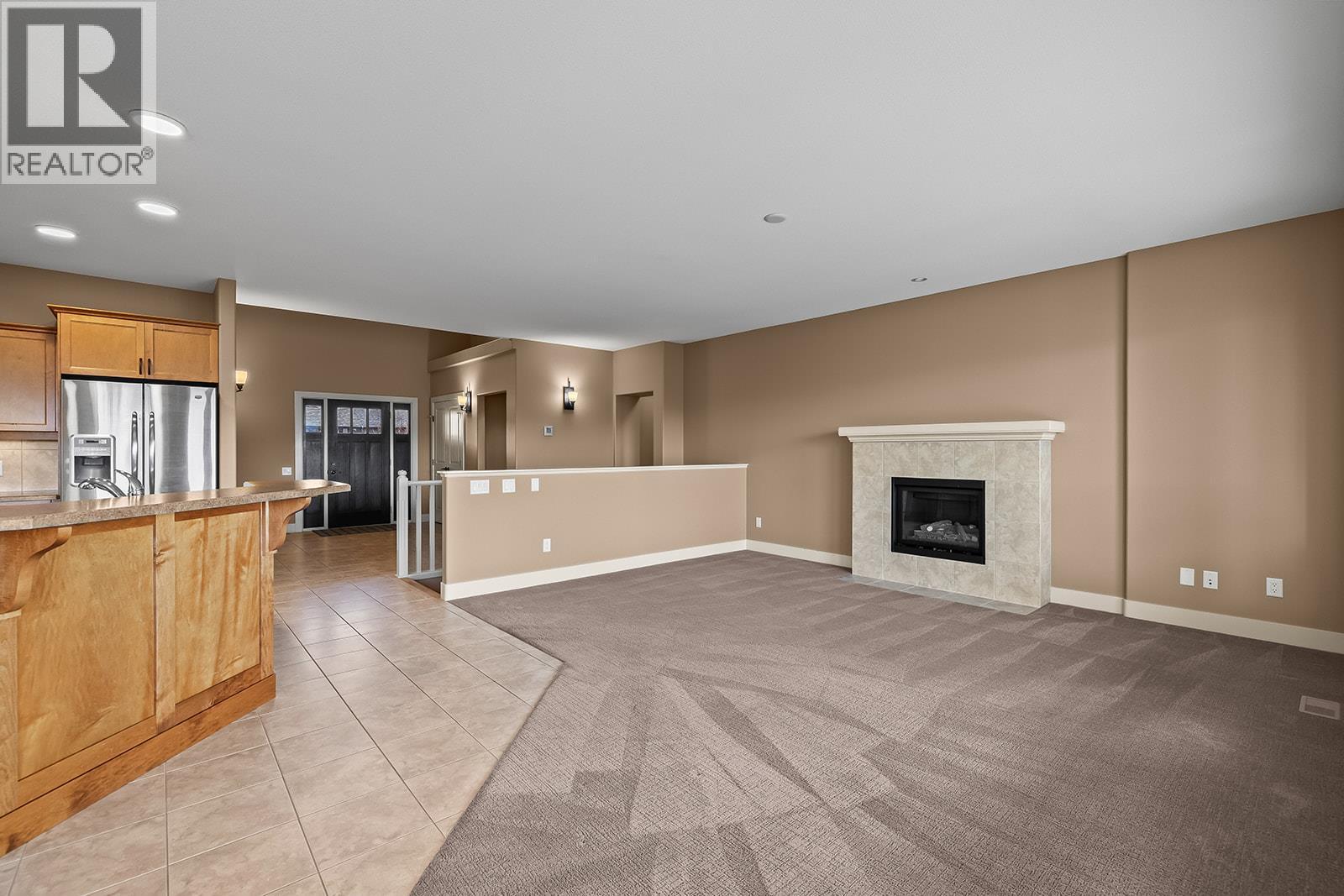 2450 Selkirk Drive Unit# 3