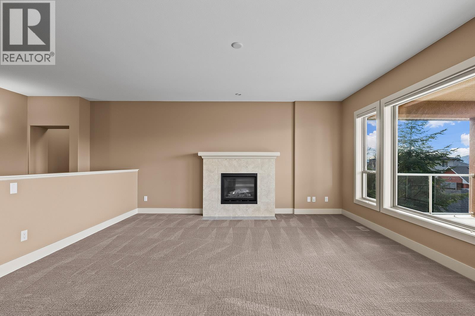 2450 Selkirk Drive Unit# 3
