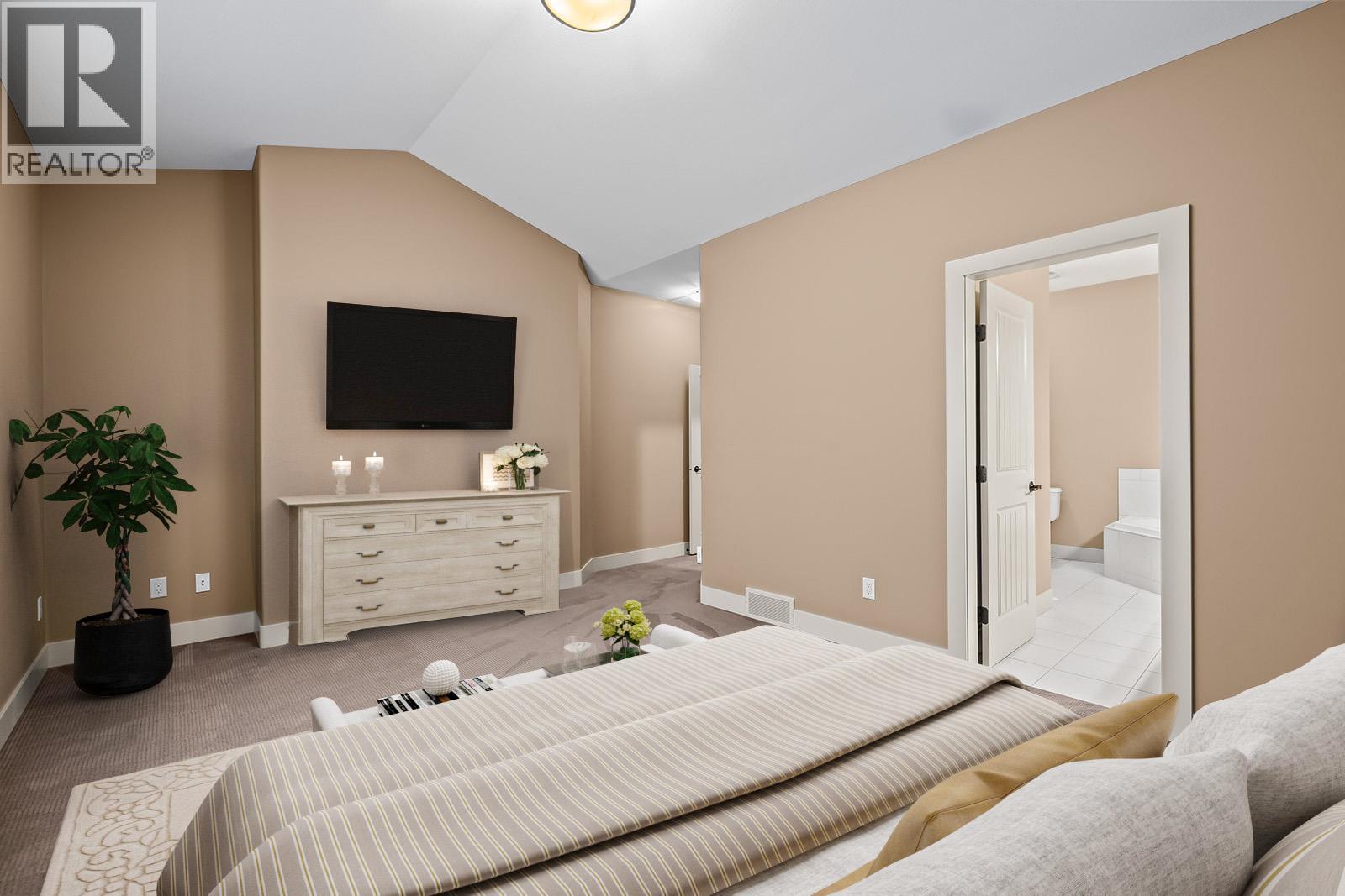 2450 Selkirk Drive Unit# 3