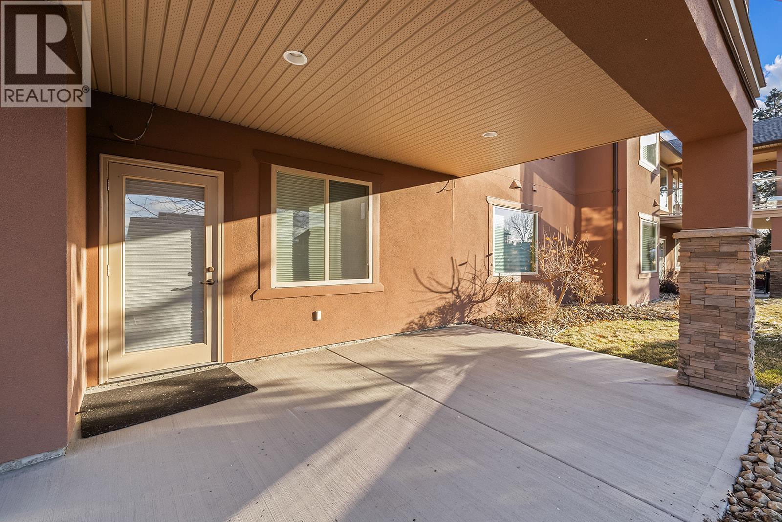 2450 Selkirk Drive Unit# 3