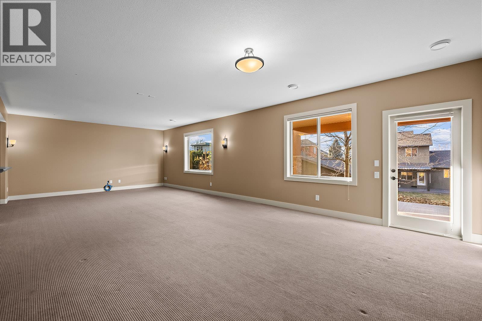 2450 Selkirk Drive Unit# 3