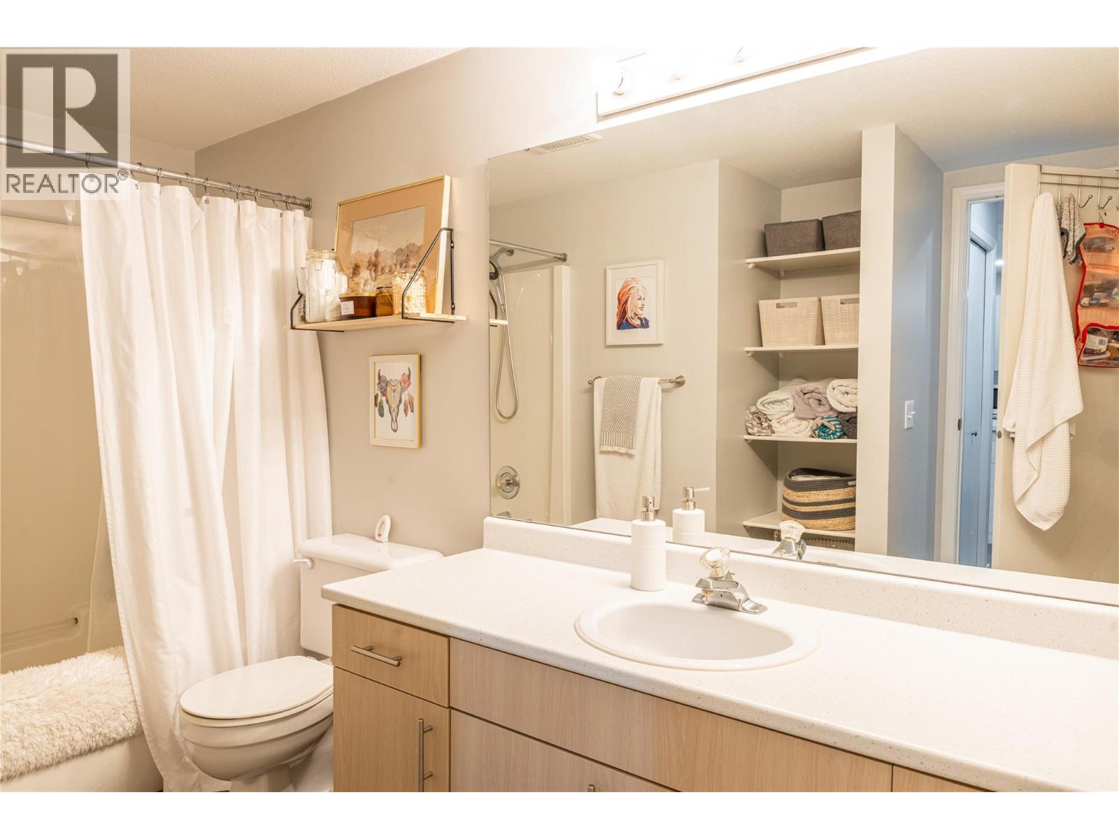 240 Hollywood Road N Unit# 304
