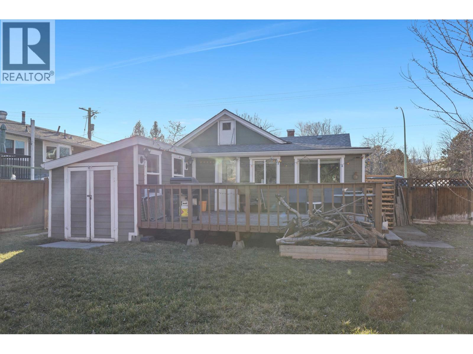 1981 Gordon Drive