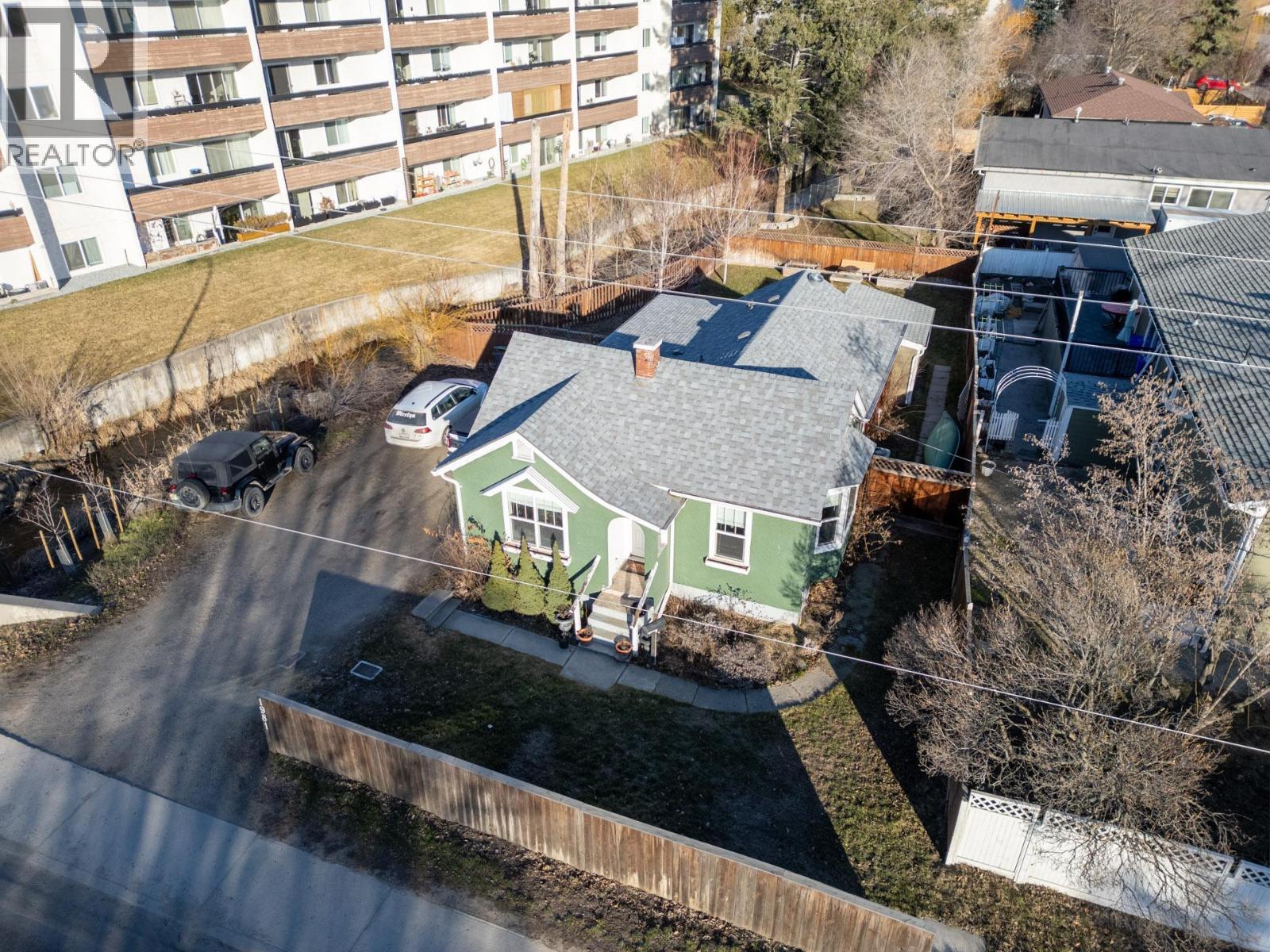 1981 Gordon Drive