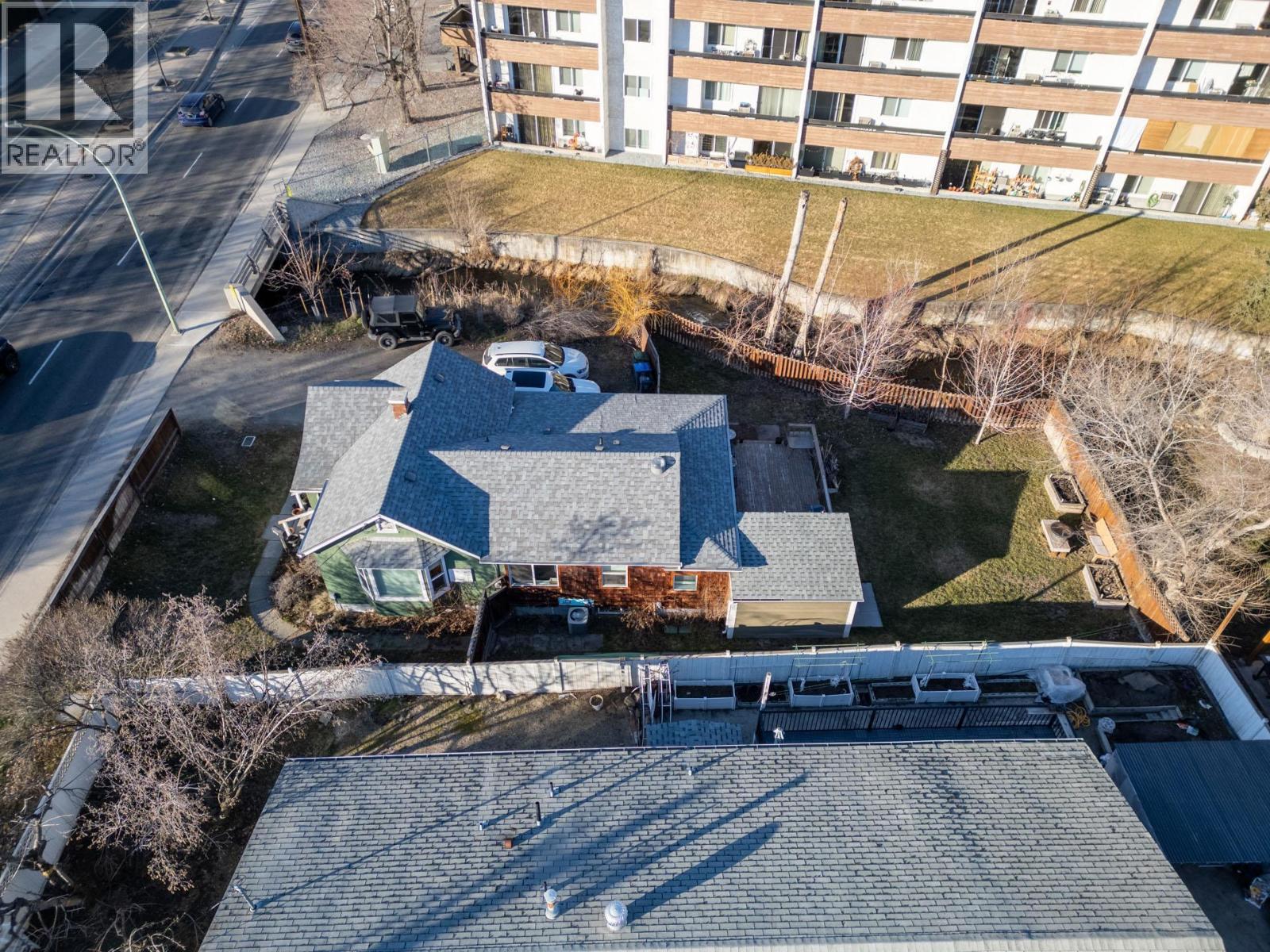 1981 Gordon Drive