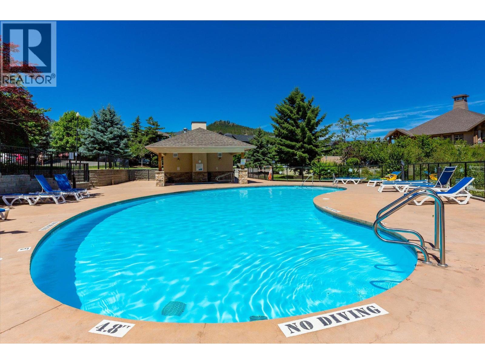 2551 Shoreline Drive Unit# 204