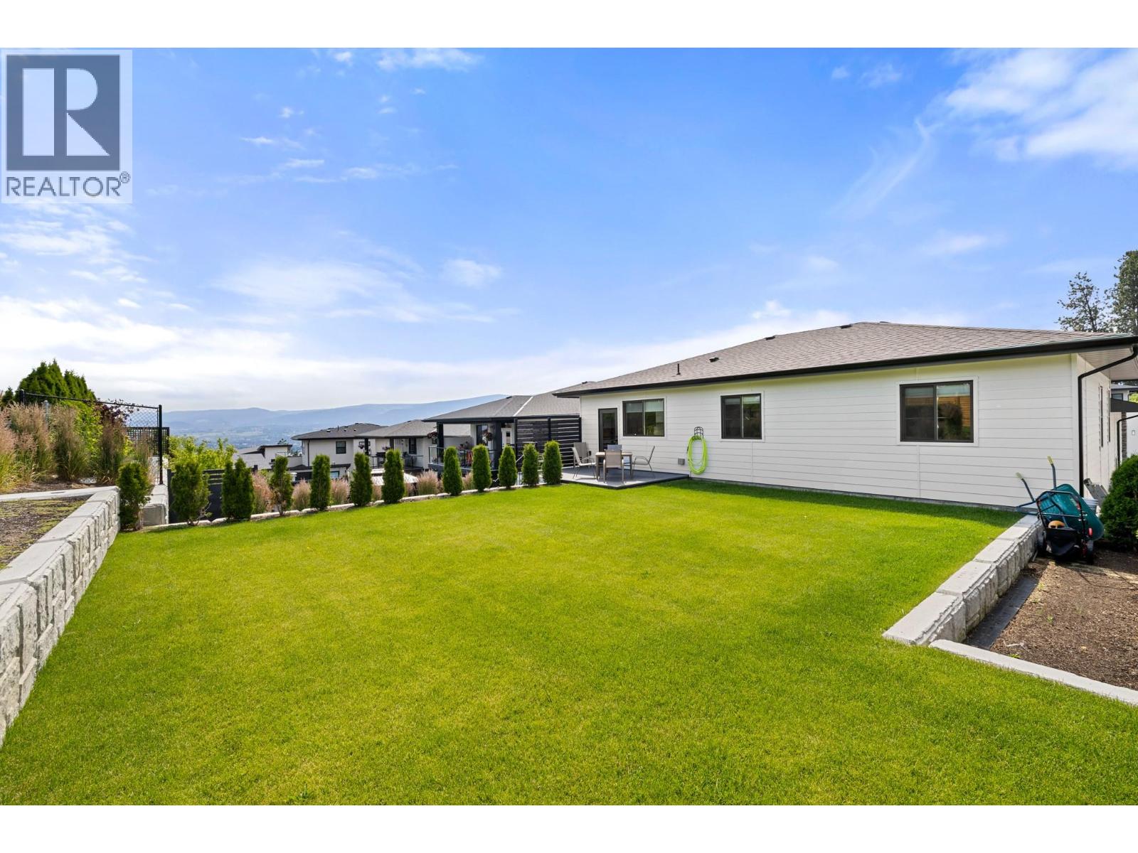712 Lake Court