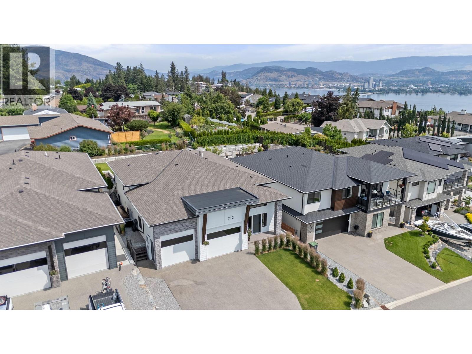 712 Lake Court