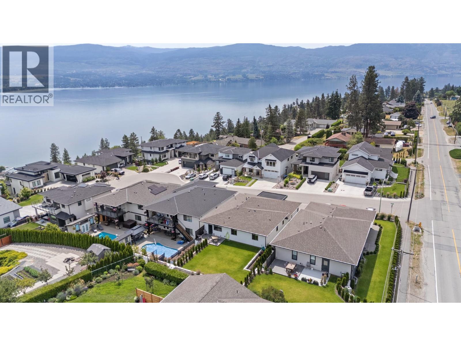 712 Lake Court