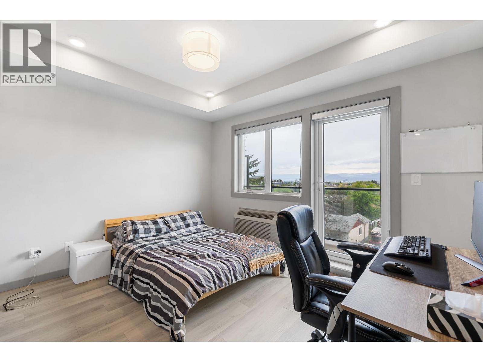 345 Dougall Road Unit# PH9