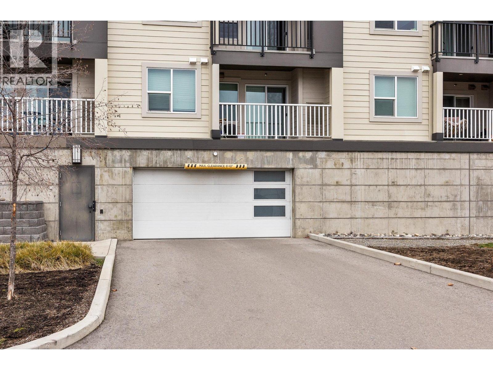 655 Academy Way Unit# 212