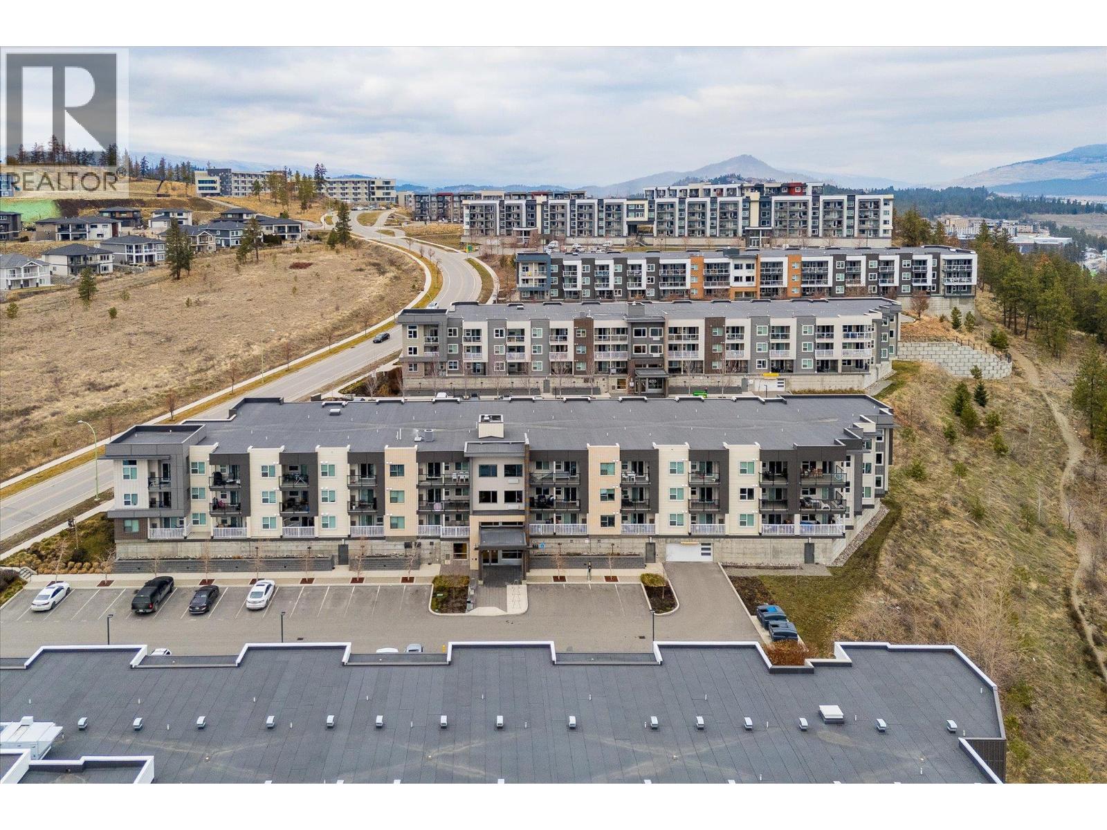 655 Academy Way Unit# 212