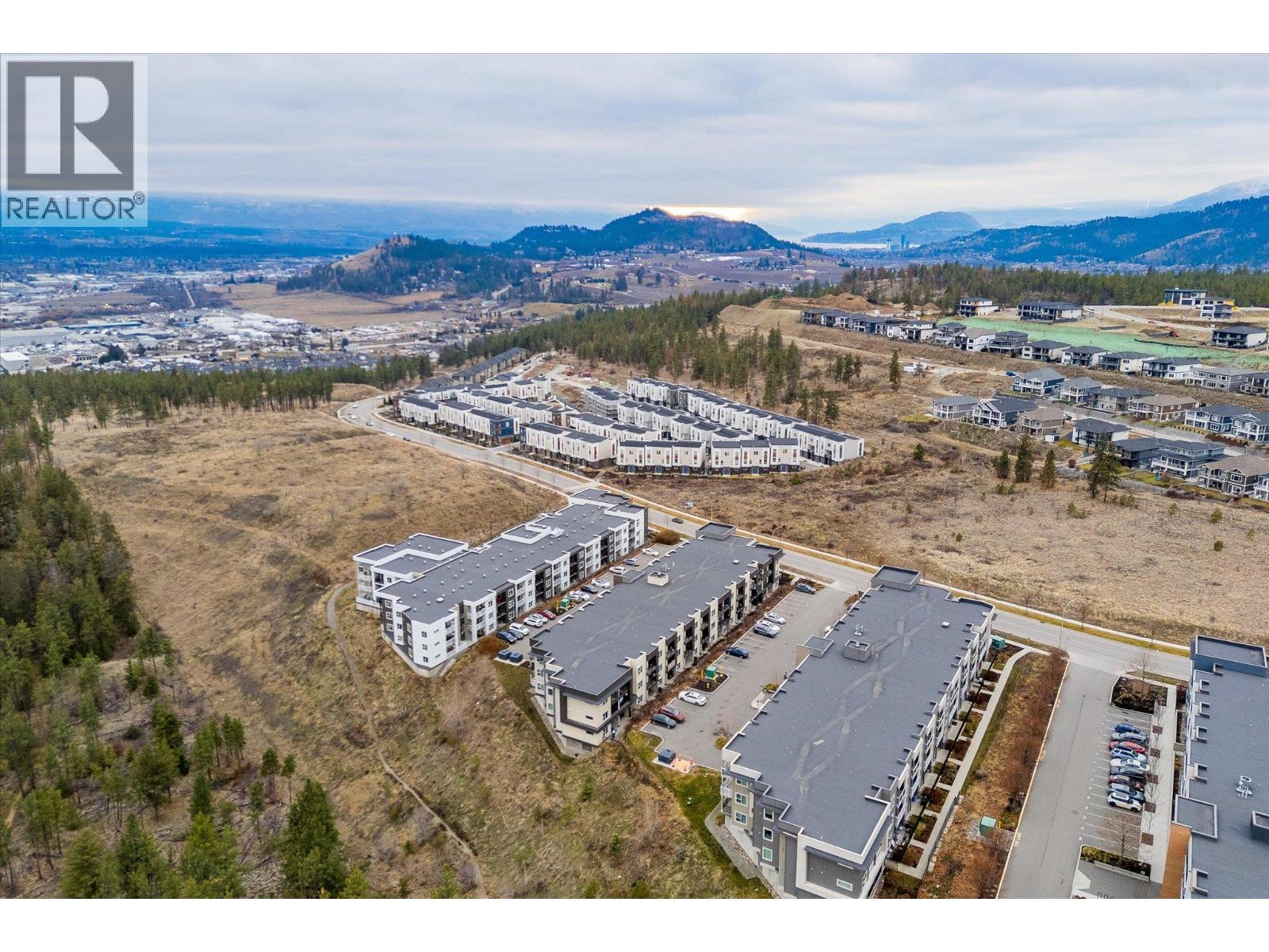 655 Academy Way Unit# 212