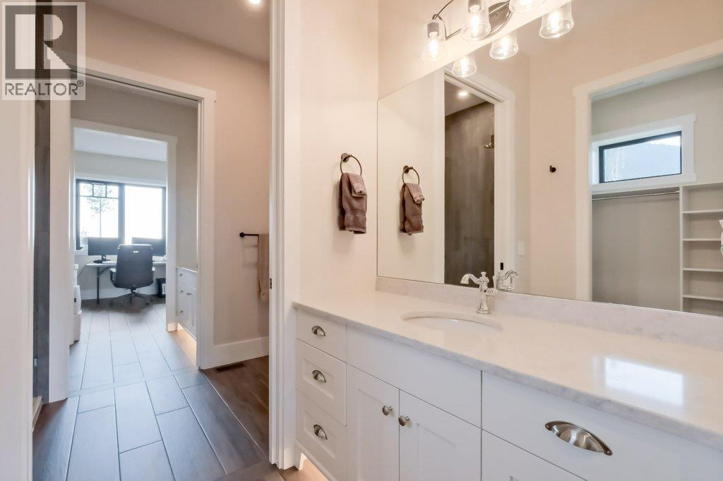 7839 Falcon Ridge Crescent