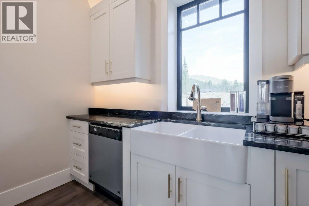 7839 Falcon Ridge Crescent