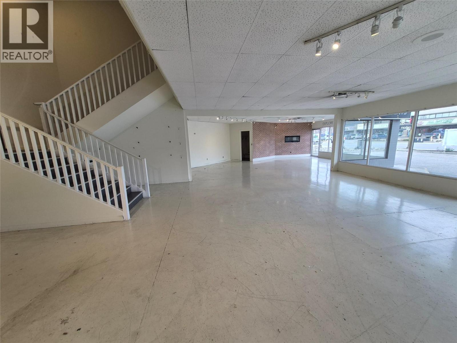 310 Banks Road Unit# 4
