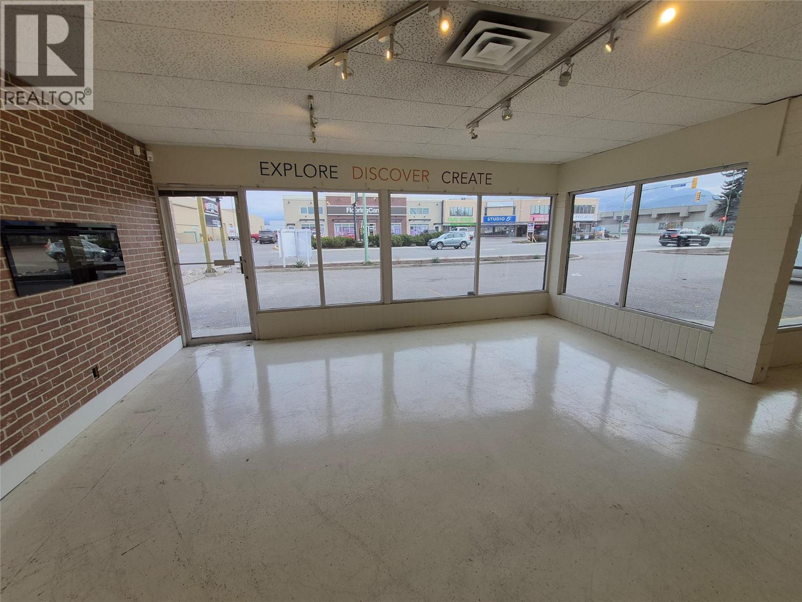 310 Banks Road Unit# 4