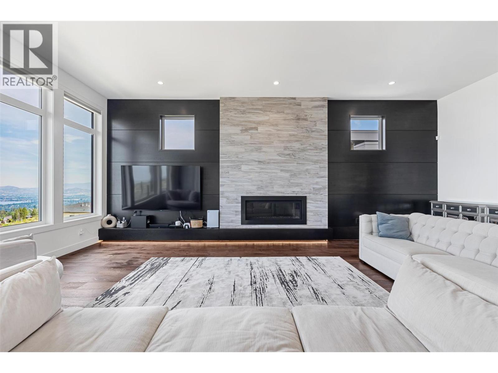 5576 Upper Mission Drive