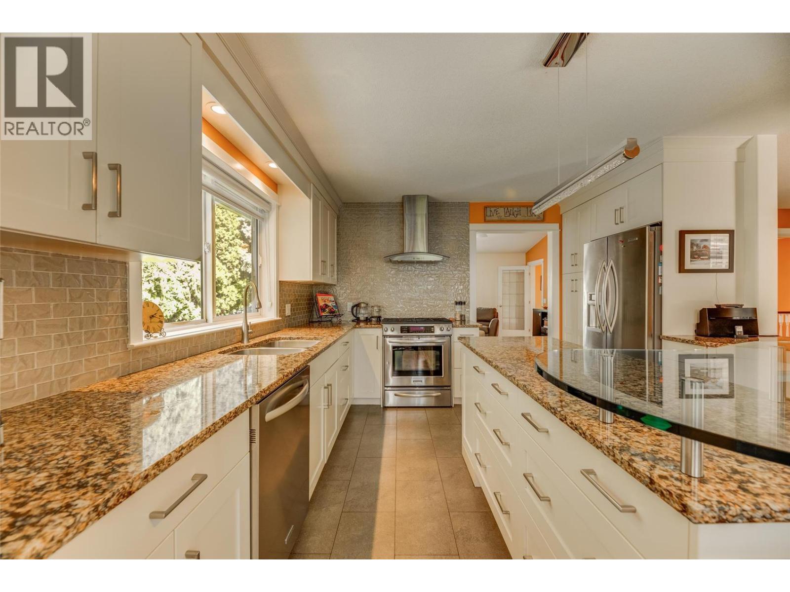1870 Bayview Court